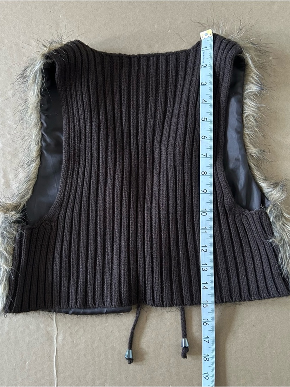 Y2K Brown Faux Fur Cropped Vest Junior’s Medium Tie Closure Layering Piece Boho - Picture 8 of 10